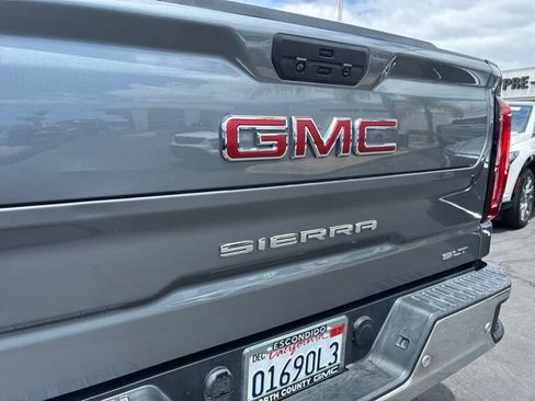 Used 2022 GMC Sierra 1500 SLT w/ SLT Premium Plus Package RWD image 8