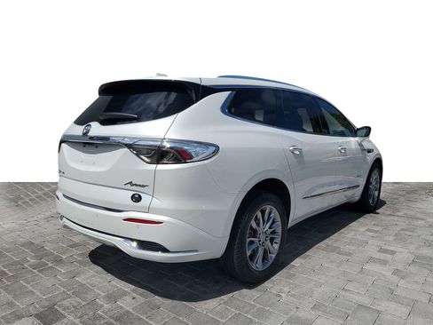 Used 2024 Buick Enclave Avenir w/ Avenir Technology Package image 5