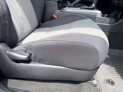 Certified 2022 Toyota Tacoma TRD Sport AWD/4WD image 13