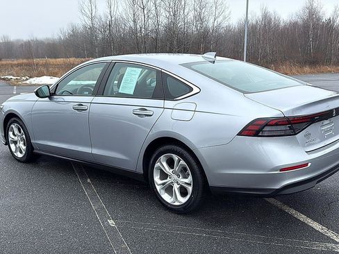 Used 2023 Honda Accord LX image 10