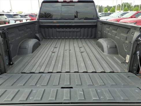 Used 2024 GMC Sierra 2500 Denali w/ Denali Reserve Package AWD/4WD image 18