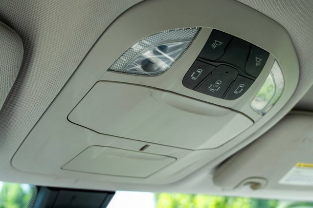 Used 2017 Chrysler Pacifica Touring FWD image 48