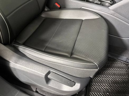 Used 2023 Volkswagen Atlas SE w/ Panoramic Sunroof Package FWD image 31