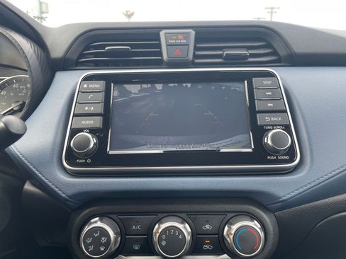 Used 2025 Nissan Versa SV w/ Trunk Package image 20