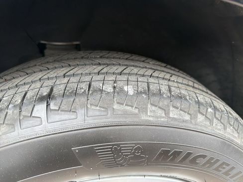 Used 2024 Chevrolet Equinox LT FWD image 10