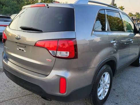 Used 2014 Kia Sorento LX w/ Touring Package (LX) FWD image 8