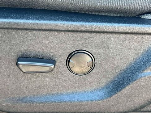 Used 2023 Ford F150 Lightning XLT AWD/4WD image 22