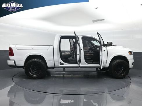 Used 2025 RAM 1500 Limited AWD/4WD image 27