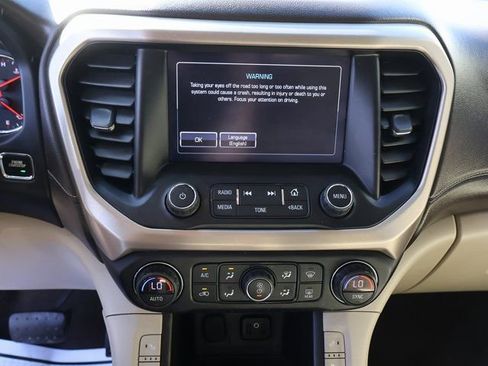 Certified 2019 GMC Acadia Denali w/ Technology Package FWD image 23