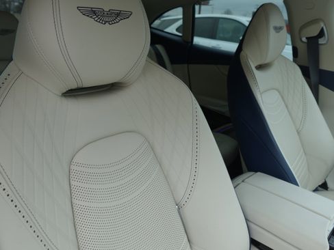 Used 2024 Aston Martin DBX 707 image 10