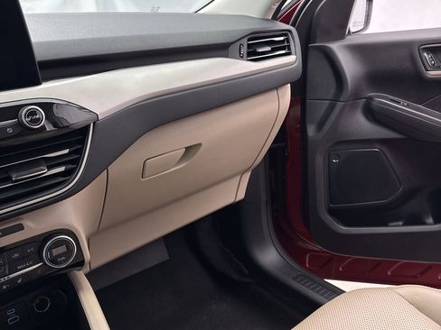 Used 2021 Ford Escape SEL image 19