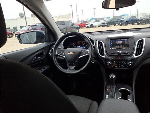 Used 2020 Chevrolet Equinox LT image 10