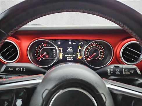 Used 2018 Jeep Wrangler Unlimited Rubicon AWD/4WD image 11