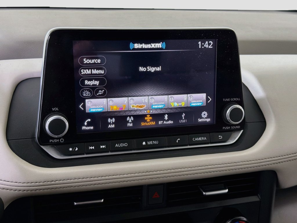 Used 2023 Nissan Rogue SV FWD image 17