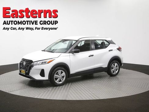 Used 2023 Nissan Kicks S FWD image 59
