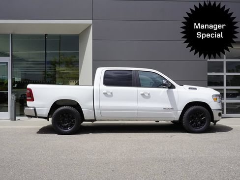 Used 2024 RAM 1500 Laramie AWD/4WD image 7