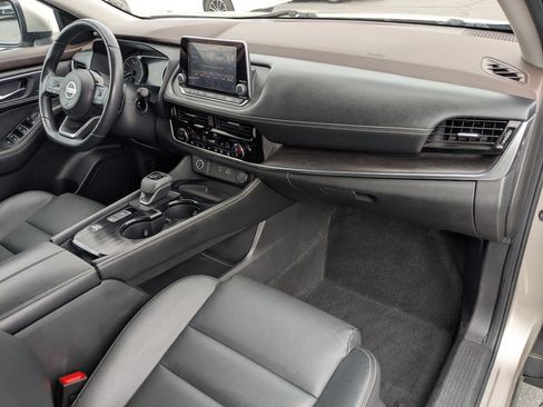 Used 2021 Nissan Rogue SL FWD image 28