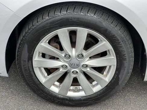 Used 2014 Kia Forte LX w/ Popular Package FWD image 7