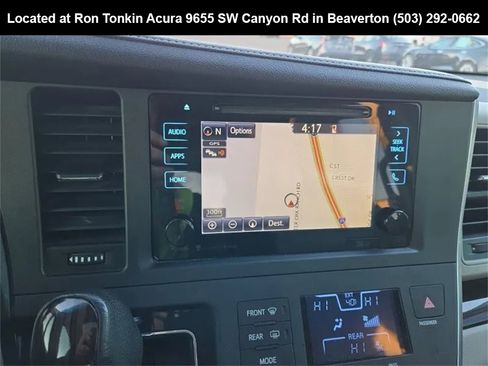 Used 2017 Toyota Sienna XLE Premium w/ Protection Package image 9