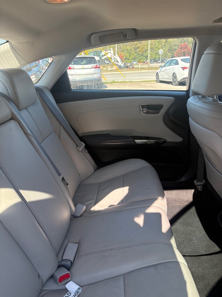 Used 2013 Toyota Avalon XLE Touring FWD image 12
