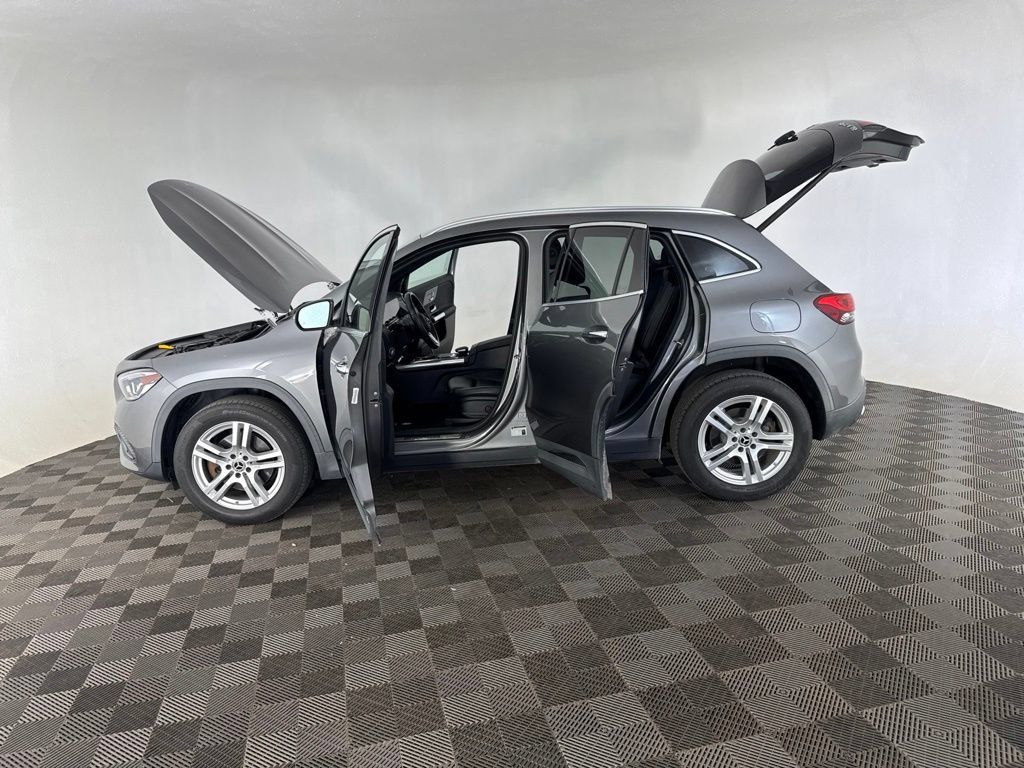 Used 2021 Mercedes-Benz GLA 250 4MATIC image 10