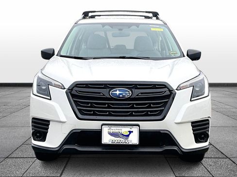 Used 2023 Subaru Forester Base image 3