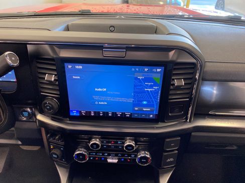 New 2026 Ford F350 Lariat w/ Lariat Premium Package image 22