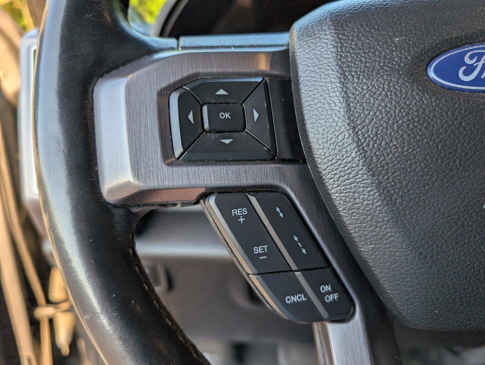 Used 2018 Ford Expedition Platinum RWD image 27