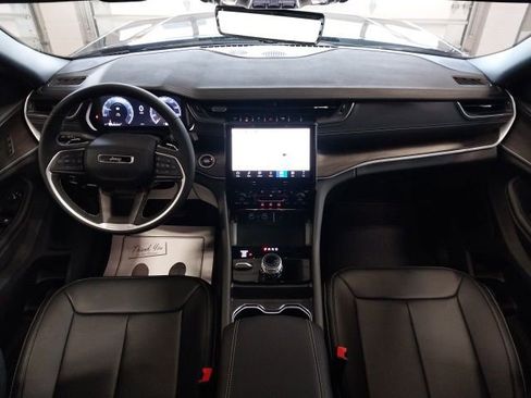 New 2025 Jeep Grand Cherokee L Limited w/ Luxury Tech Group II image 11