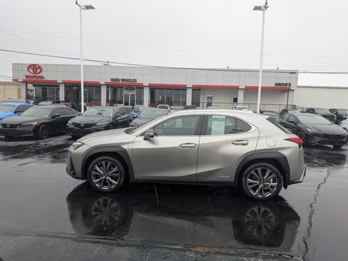 Used 2020 Lexus UX 250h F Sport image 7