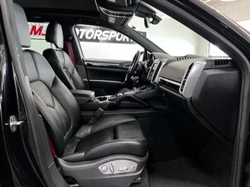 Used 2016 Porsche Cayenne S AWD/4WD image 32