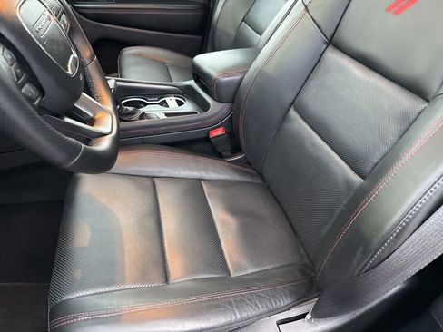 Used 2025 Dodge Durango GT image 40