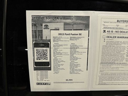 Used 2015 Ford Fusion SE image 12