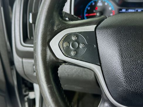 Used 2015 Chevrolet Colorado LT w/ LT Convenience Package RWD image 16