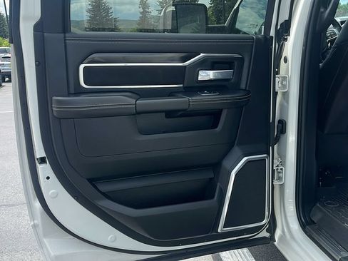Used 2022 RAM 3500 Laramie AWD/4WD image 20
