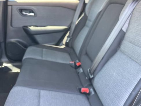 Used 2022 Nissan Rogue SV AWD/4WD image 20