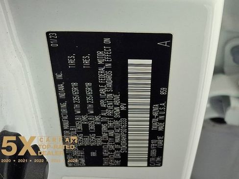 Used 2023 Toyota Highlander LE image 31