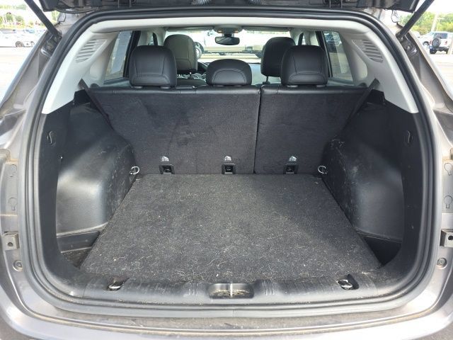 Used 2019 Jeep Compass Latitude FWD image 11