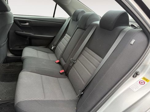 Used 2016 Toyota Camry LE FWD image 13