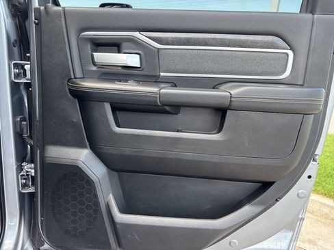 Used 2023 RAM 2500 Big Horn w/ Level 1 Equipment Group image 15