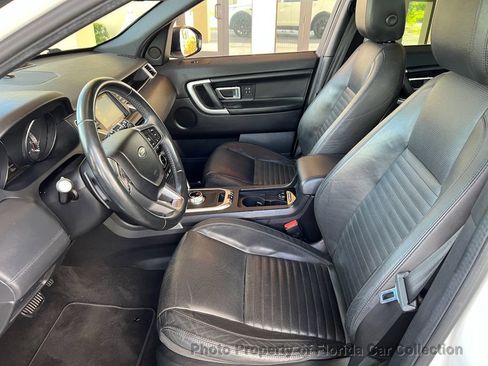 Used 2015 Land Rover Discovery Sport HSE Luxury image 34
