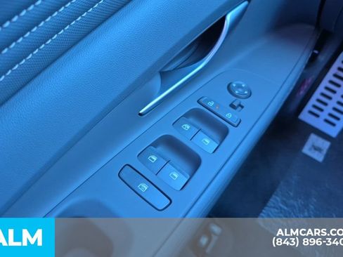 Certified 2026 Hyundai Elantra Sport FWD image 35