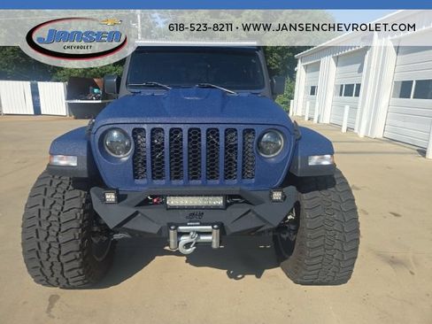 Used 2023 Jeep Gladiator Sport AWD/4WD image 11