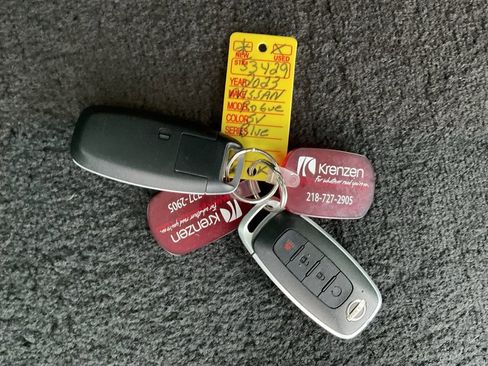 Used 2023 Nissan Rogue SV image 22