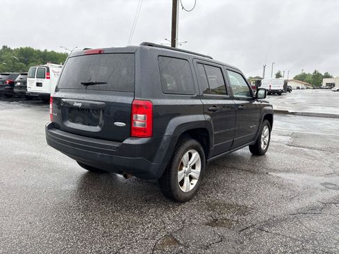 Used 2014 Jeep Patriot Latitude AWD/4WD image 6