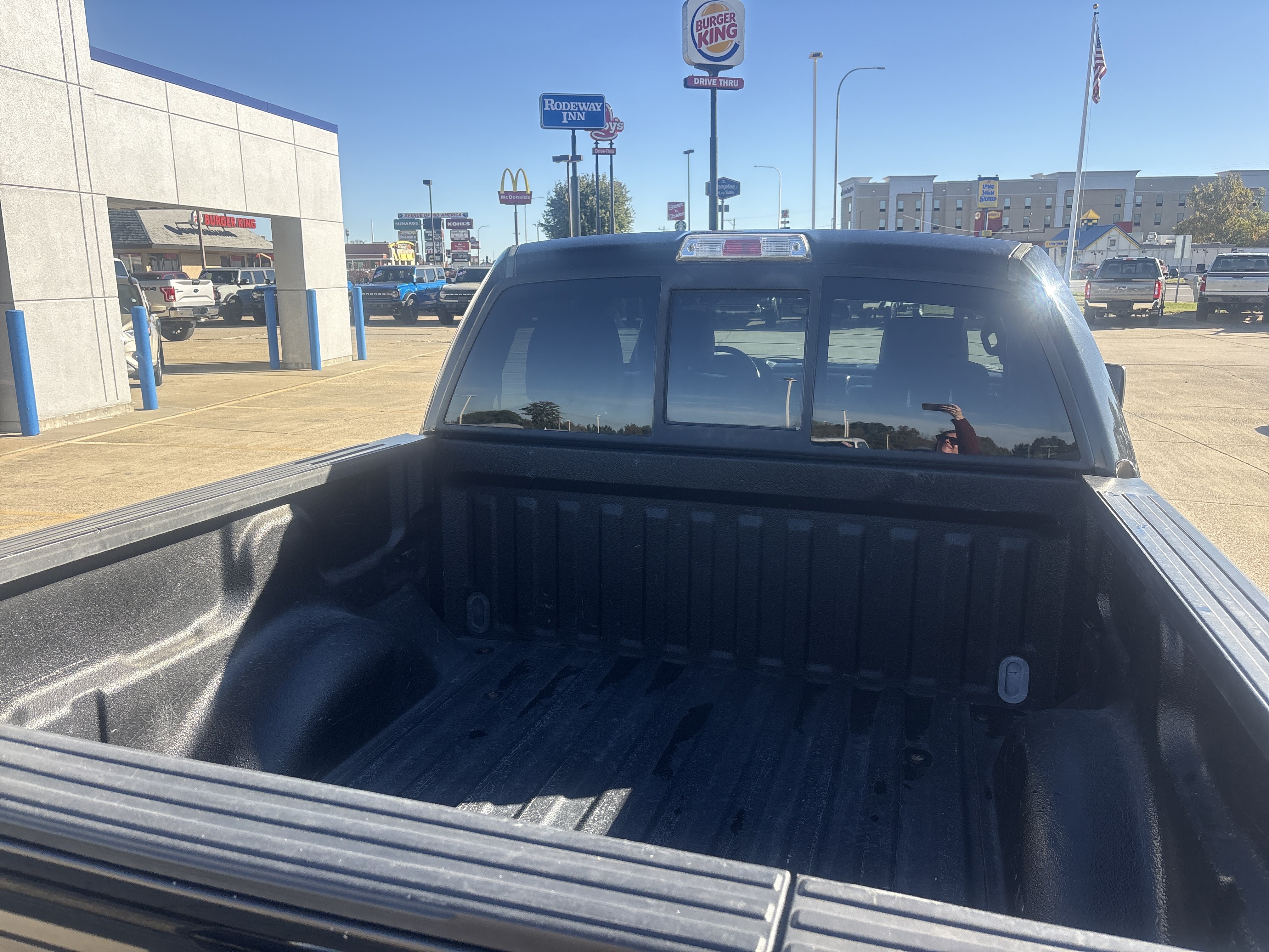 Used 2013 Ford F150 Lariat w/ Luxury Equipment Group AWD/4WD image 5