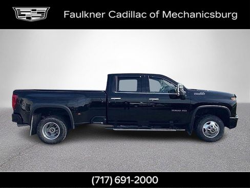 Used 2022 Chevrolet Silverado 3500 High Country w/ Safety Package II image 3