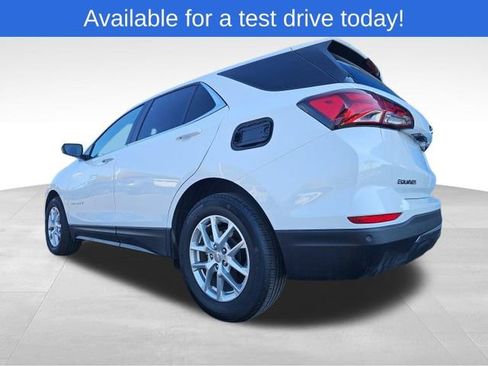 Used 2023 Chevrolet Equinox LT FWD image 3