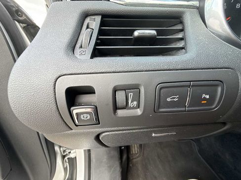 Certified 2019 Chevrolet Impala Premier FWD image 18