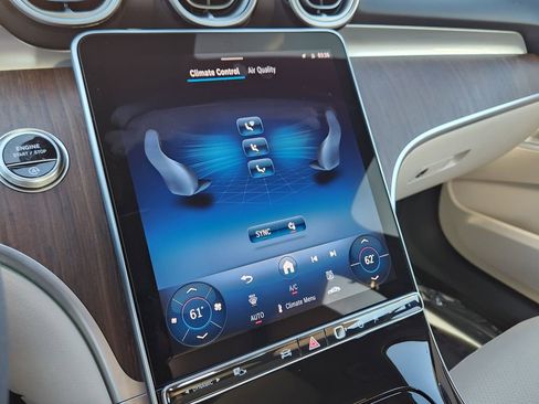 Used 2025 Mercedes-Benz C 300 4MATIC Sedan image 18